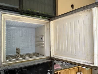 Refrigrator for sale