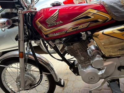 brand new Honda cg125 gold edition 2026