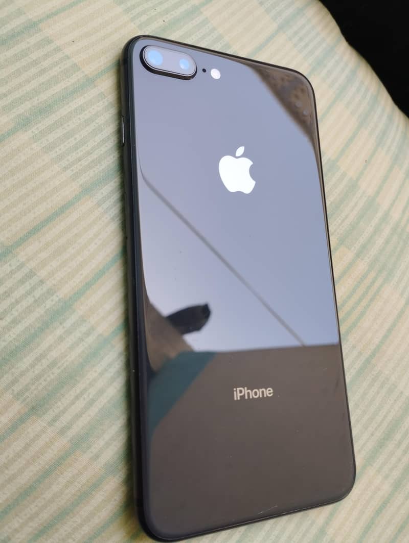 iPhone 8 plus 3