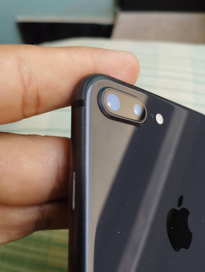 iPhone 8 plus 5