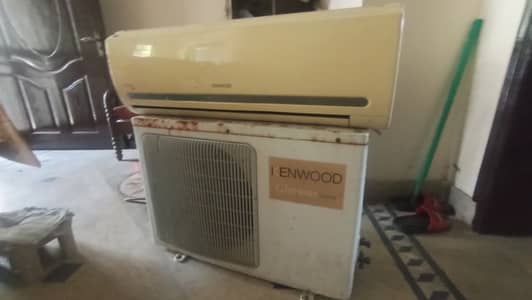 Split AC for urgent sale