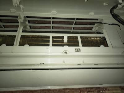 Kenwood DC INVATER AC