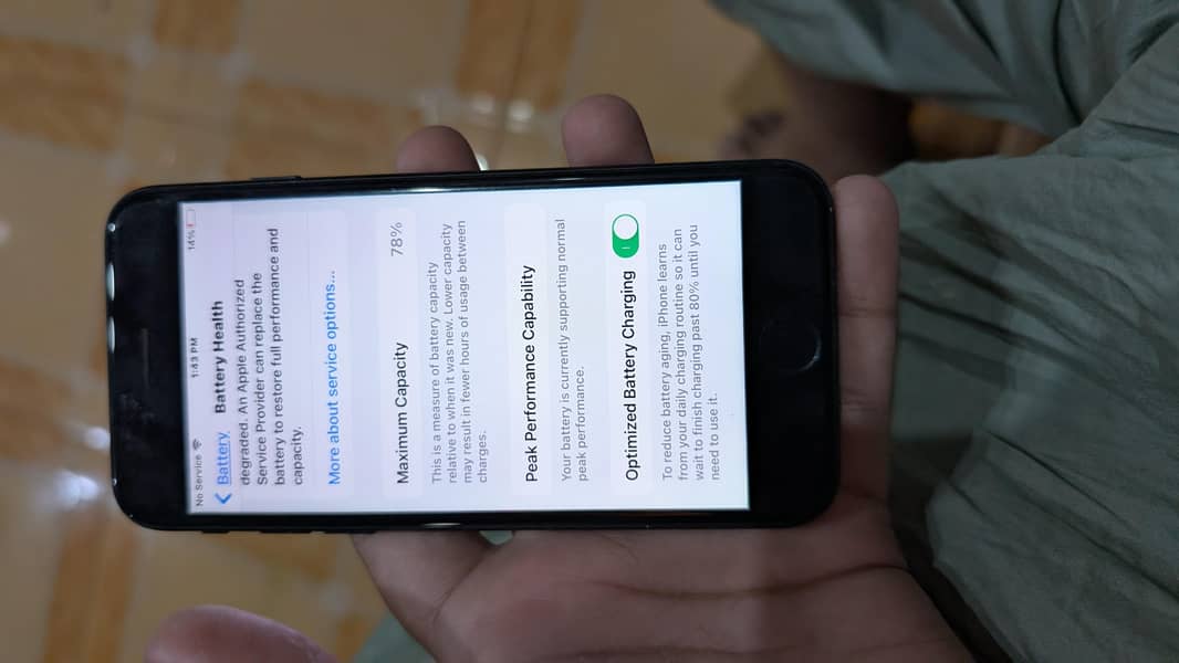 Apple iPhone 7 3