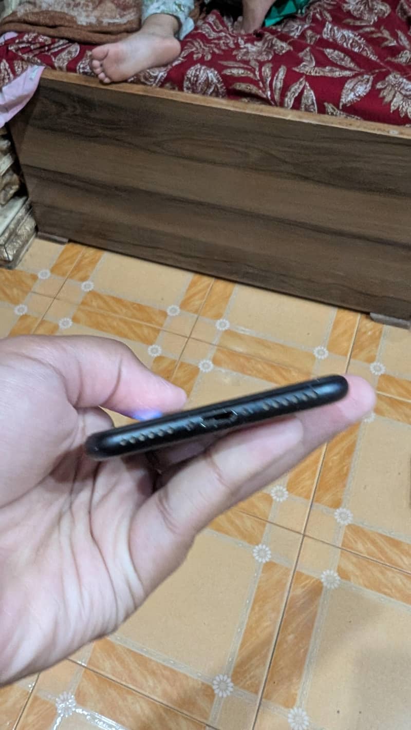 Apple iPhone 7 6