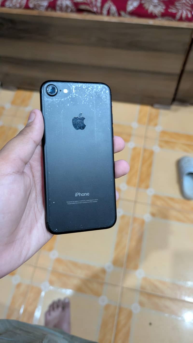 Apple iPhone 7 7