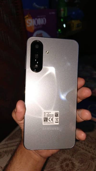 I'm selling my phone samsung A17 8/256