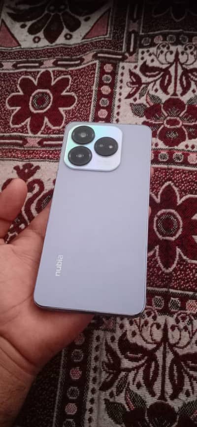 NUBIA V60 DESIGN 6+10GB 256 STORAGE