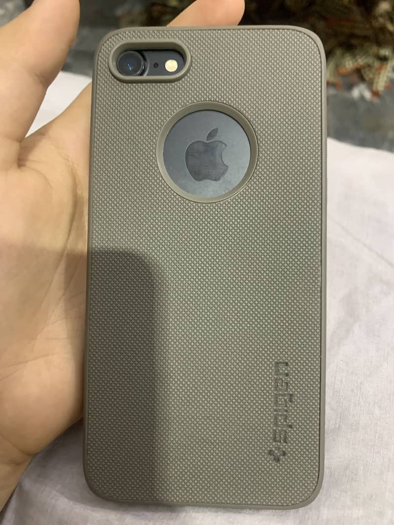 Apple iPhone 7 3