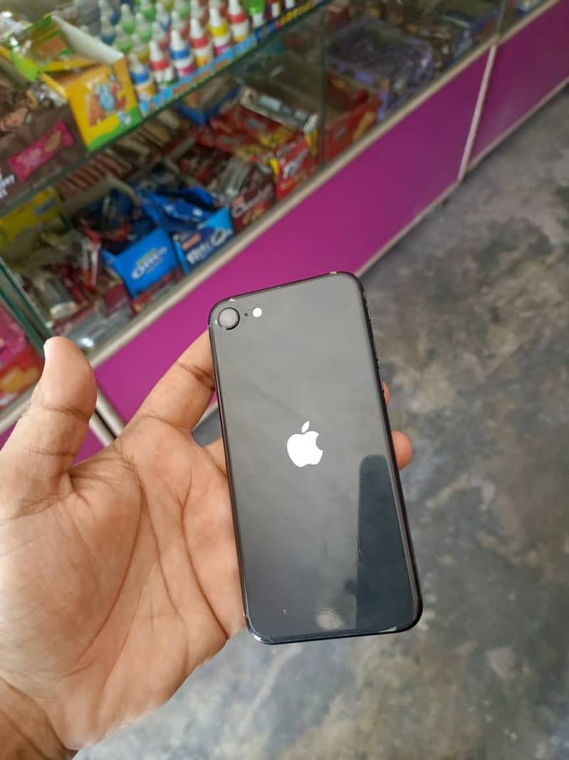 Apple iPhone SE 7