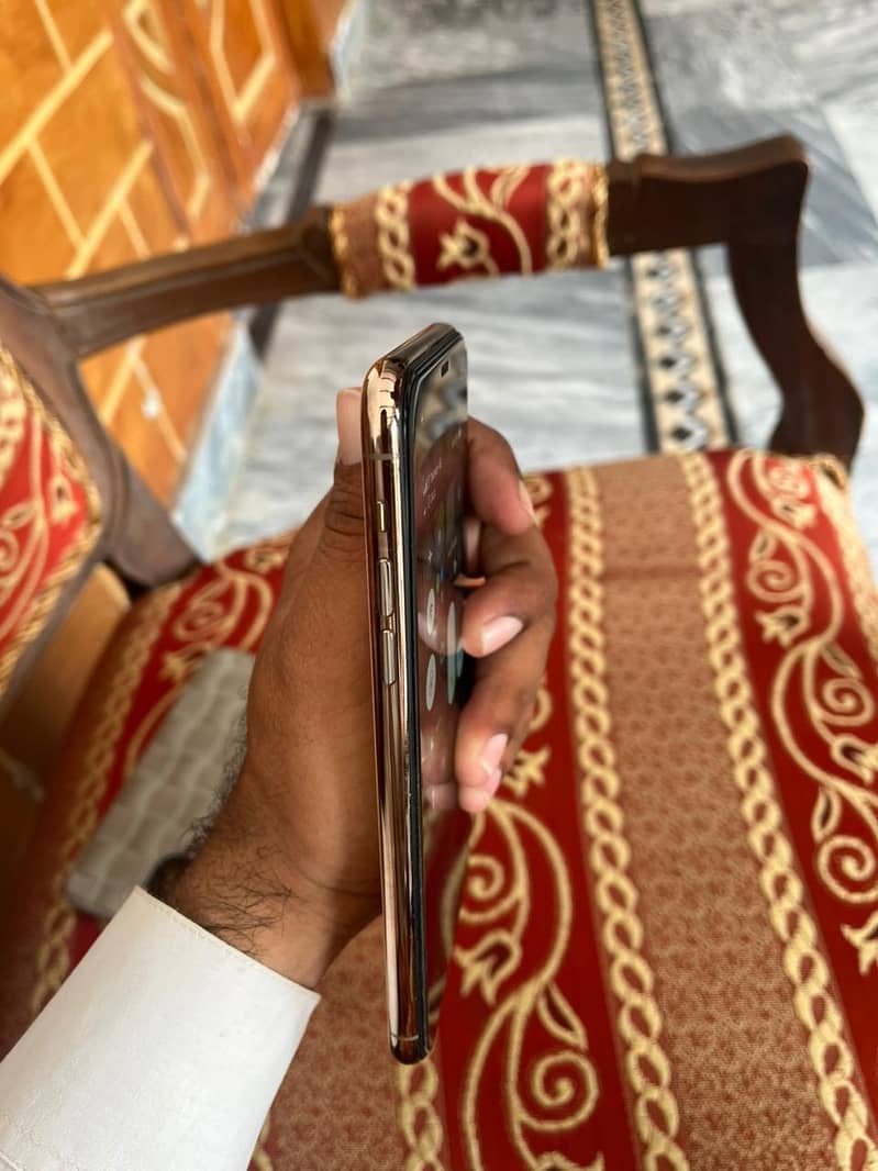 iPhone 11pro max 3
