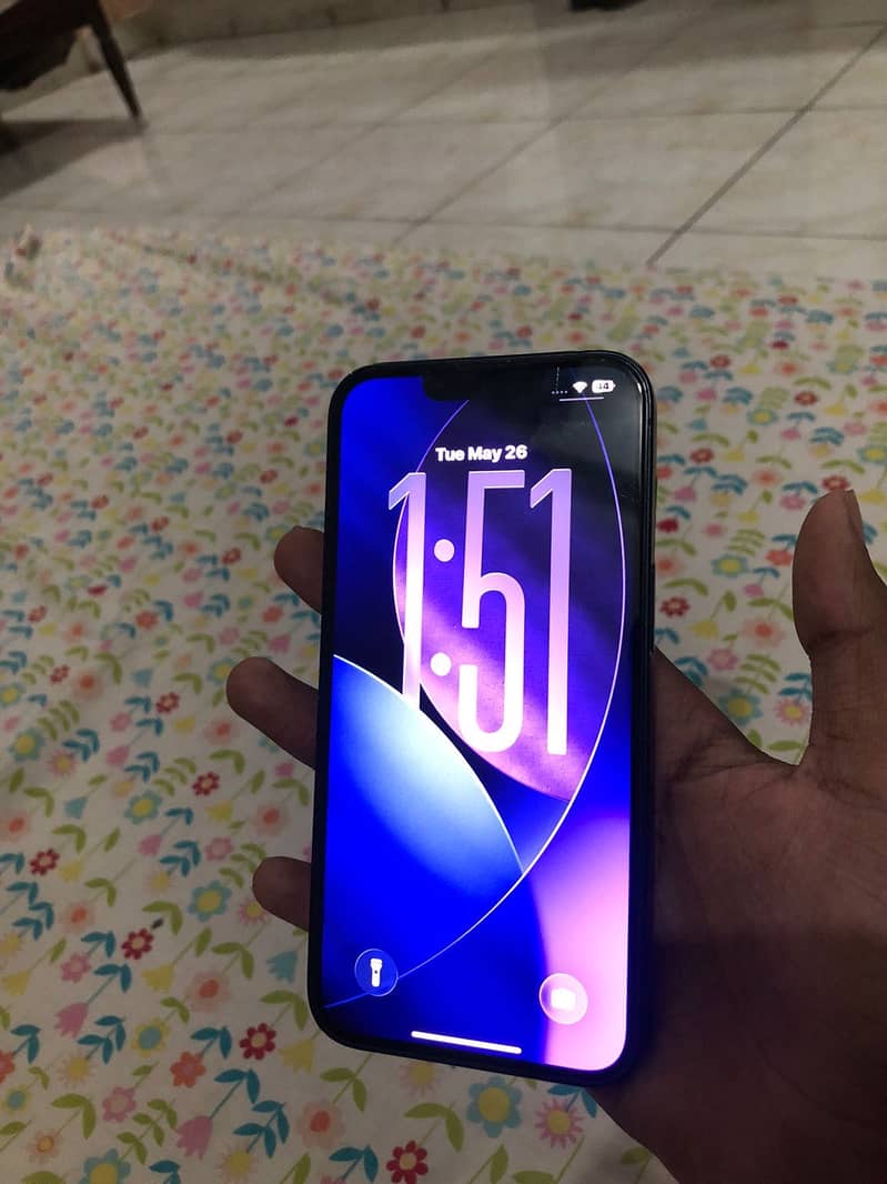 Apple iPhone 13 2