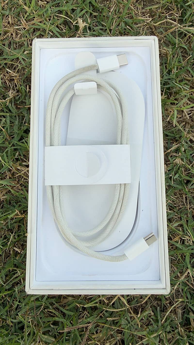 Apple iPhone 16 Pro 6