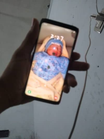 Samsung s9 All ok  h 4gb 64gb dot ap dakh sakty hn pik m