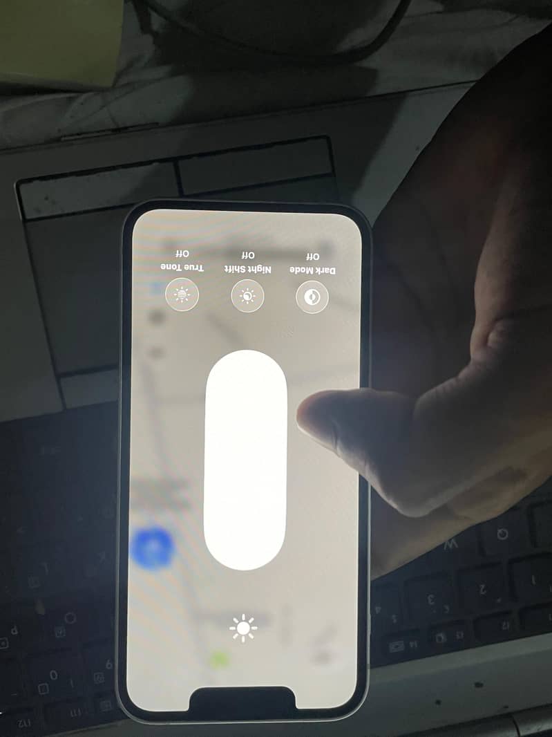 Apple iPhone 13 mini 0