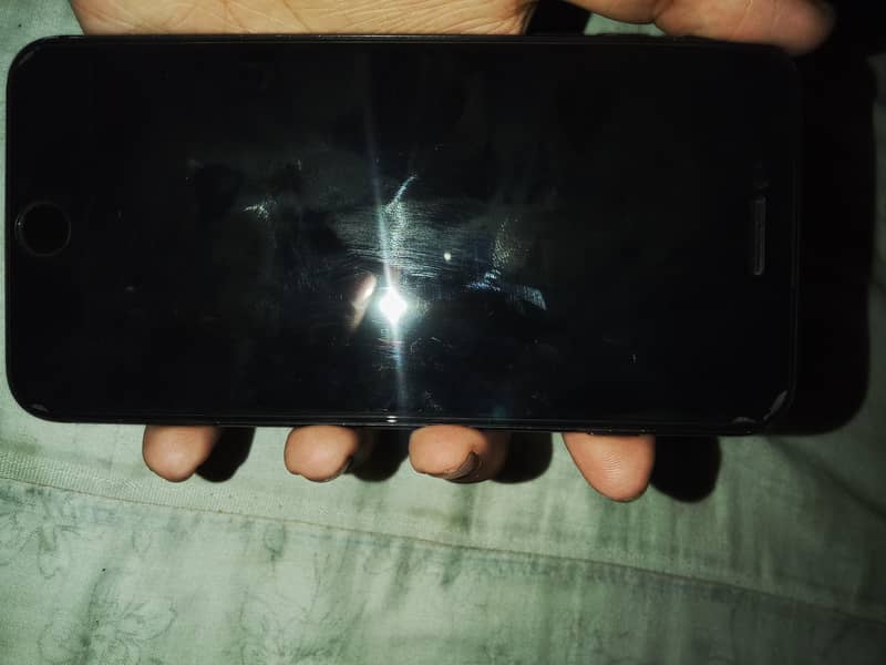 Apple iPhone 7 Plus 2