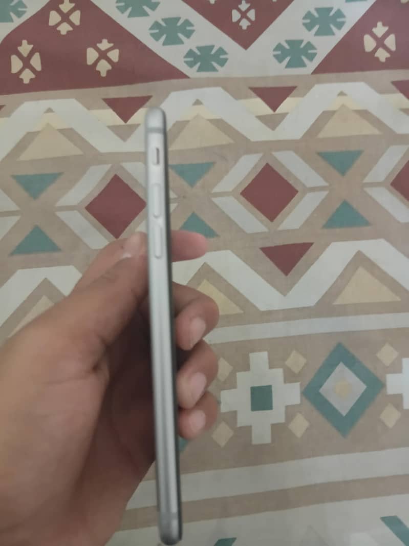 Apple iPhone 6 2