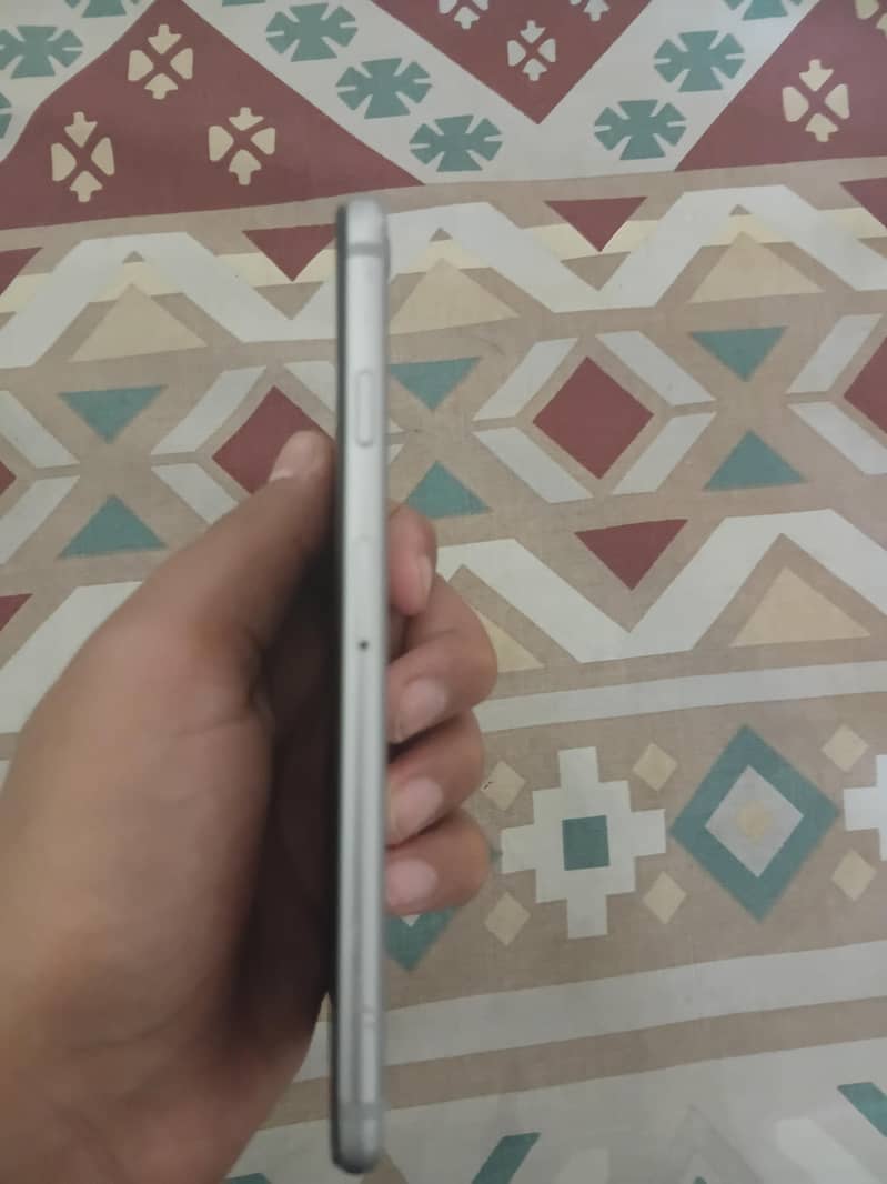 Apple iPhone 6 3