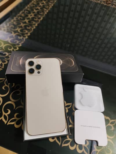 I phone 12 pro max factory unlocked, Excellent condition 128
