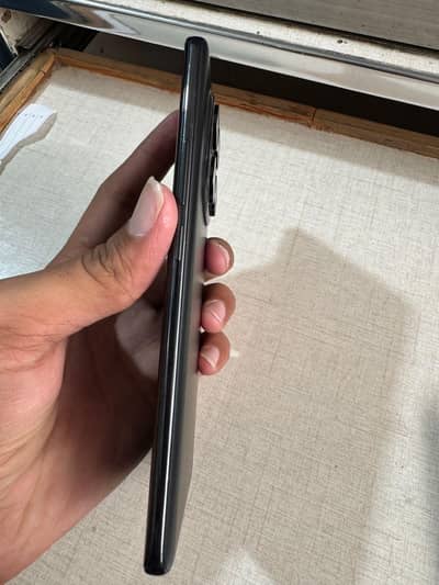 redme note 14pro. 8/256