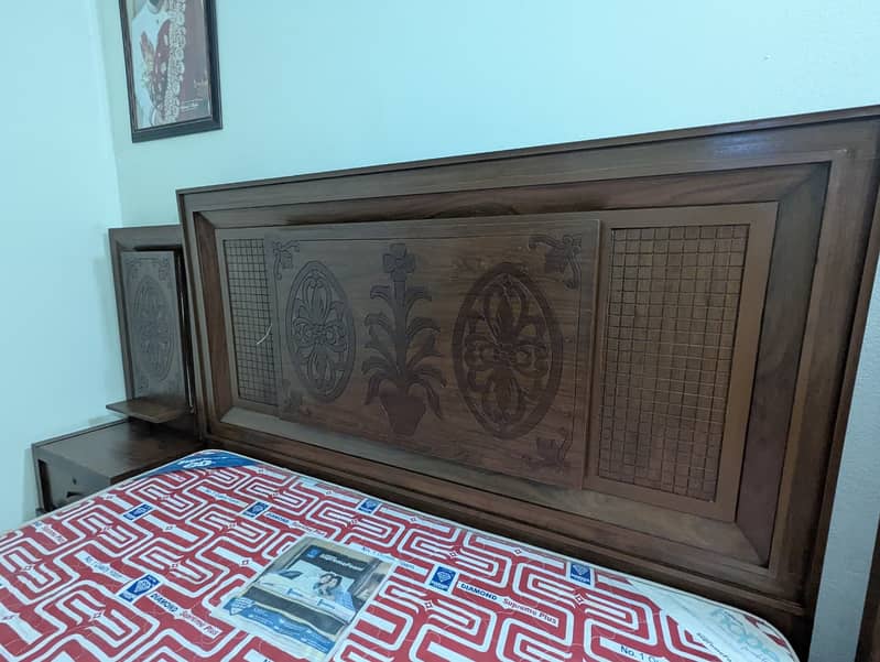 Double bed with dressing 2