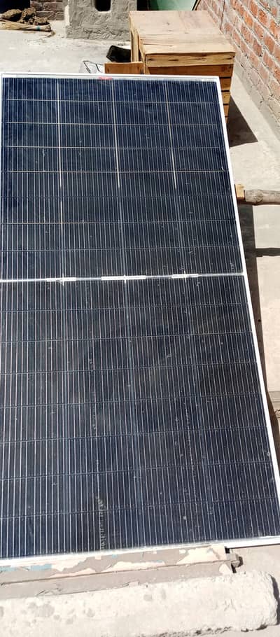 New 370 watt solar panel for sale