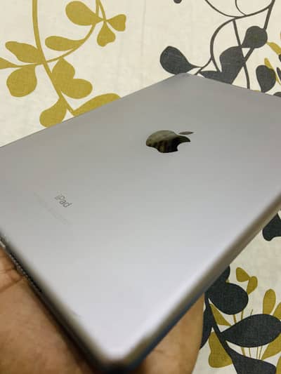 iPad 6th generation sale & exchange