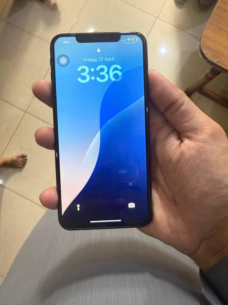 iphone xs max 1