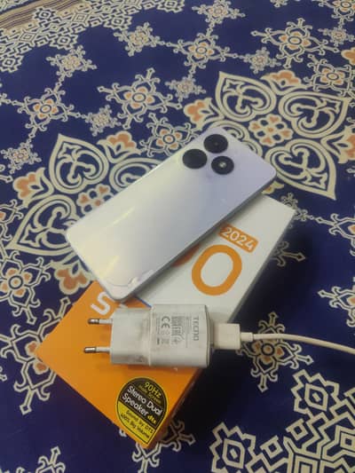 Tecno Spark Go 2024 4+4/64 gb 03190218358