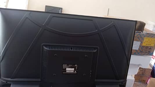 samsung 32 inch smart little bit used