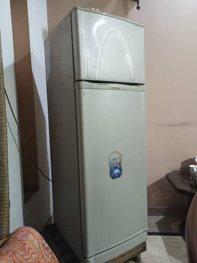 Dawlance Dawlence Refrigerator Medium Size Class T Excelllent Cooling