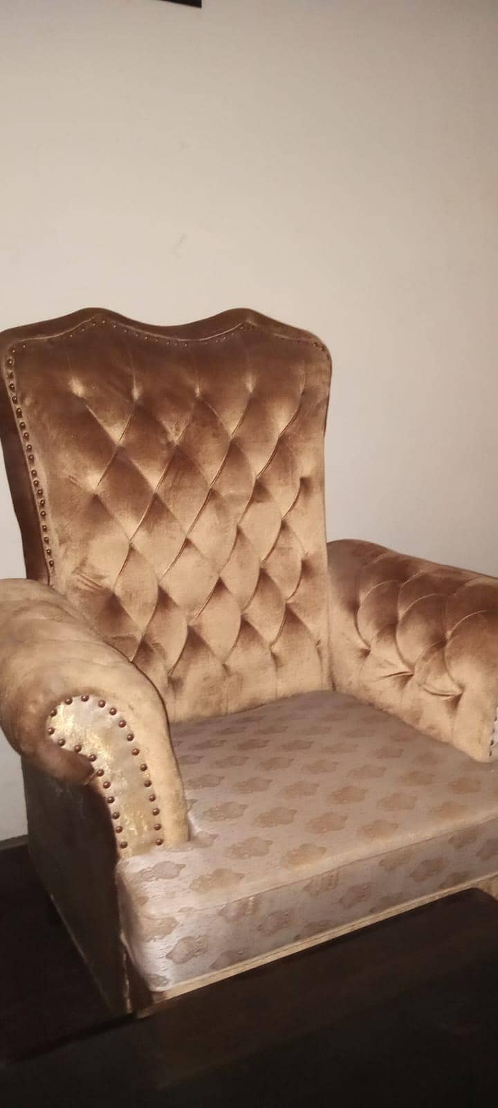 seven seeter sofa set 1