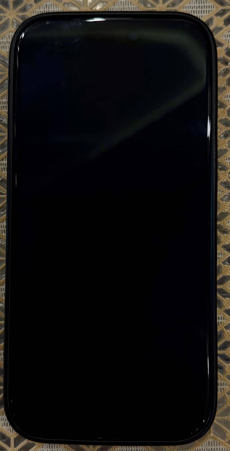 Apple iPhone 16 Pro 2