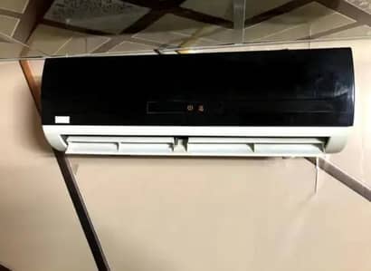 AC For Sale – Running Condition