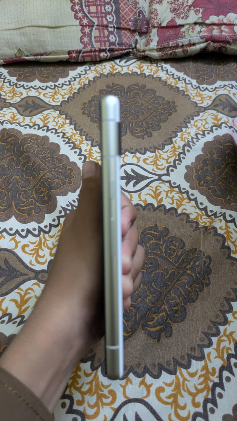 Google Pixel 7a 3