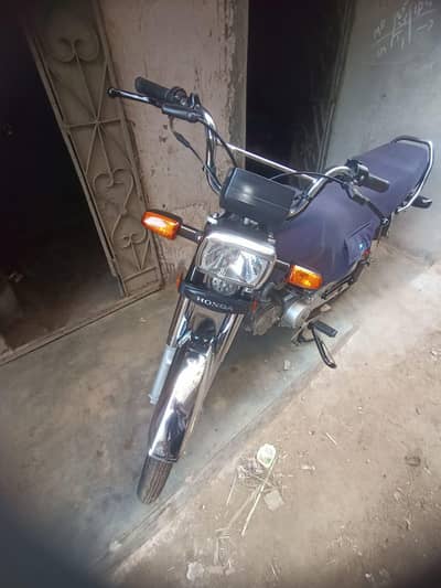 Honda Cd 70 Black Colour