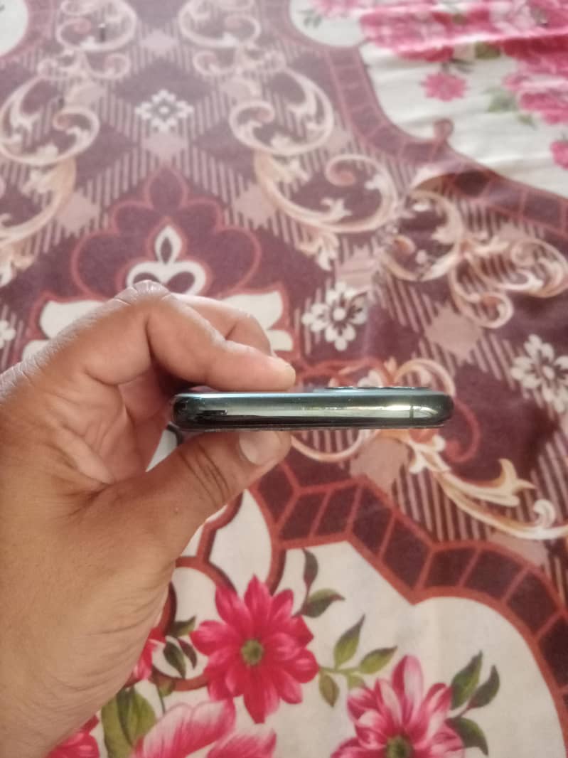 iphone 11 pro 0