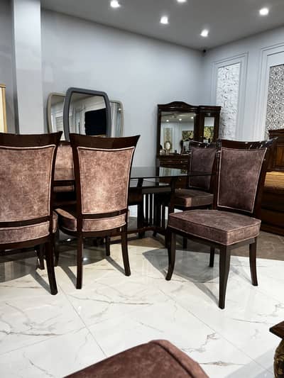 Luxury 8 seater Dining Set – Elegant & Stylish Excellent Condition