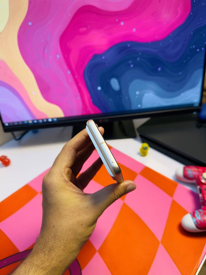 Google Pixel 8 3