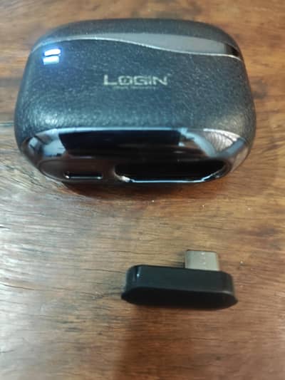 Login L212 Earbuds