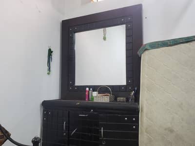 dressing table