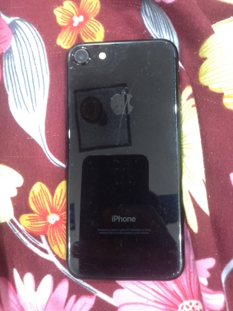 Apple iPhone 7 1
