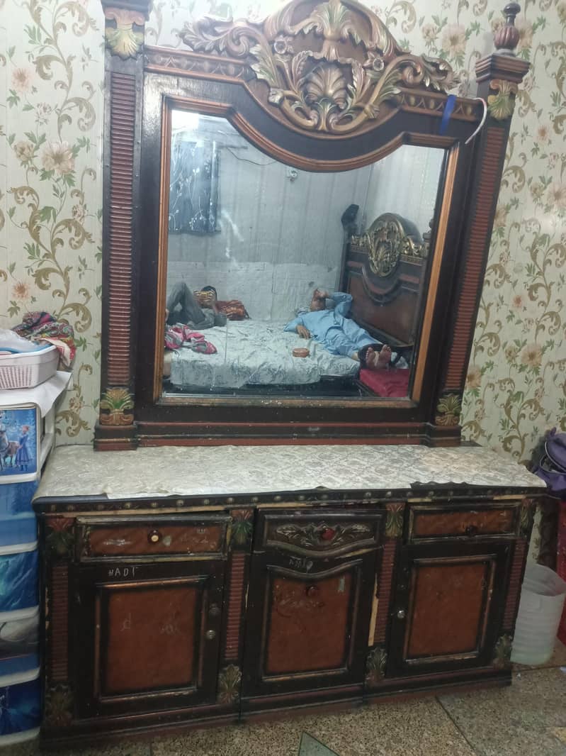 dressing mirror 0