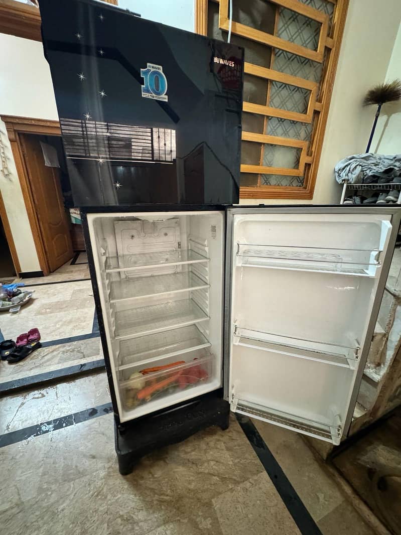 fridge with compressor 1
