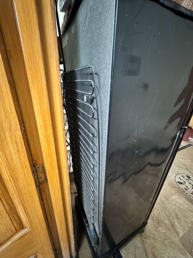 fridge with compressor 3
