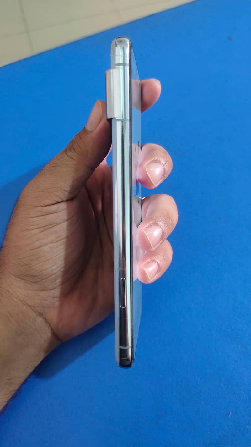 Google Pixel 8 Pro 3