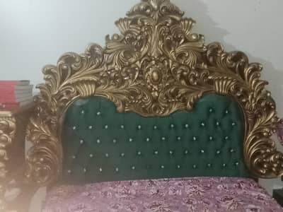 bed. dressing. said table. mekupchair
