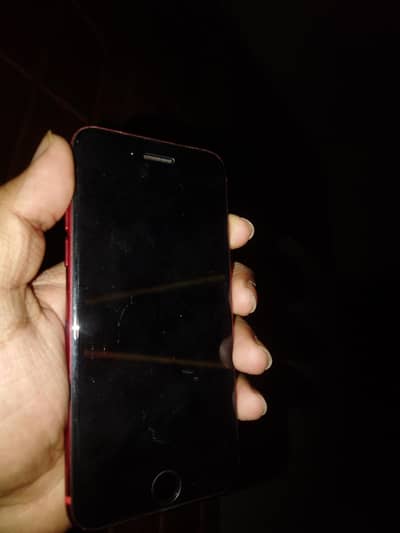 Apple iPhone SE