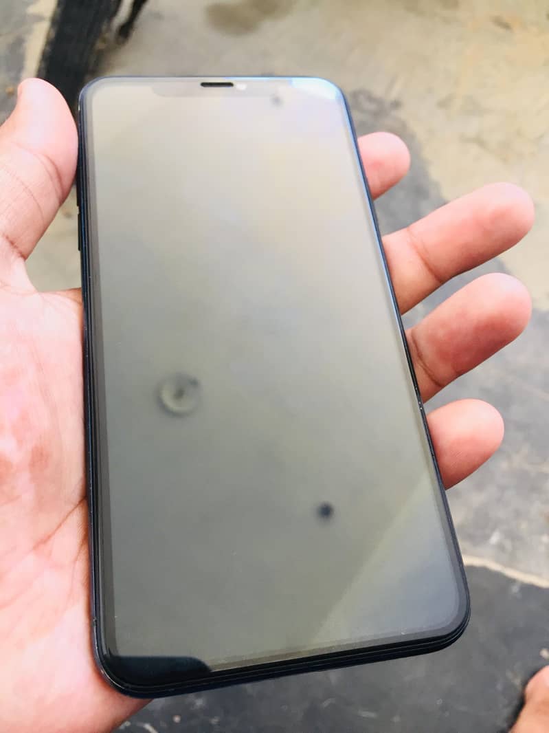 iphone 11 pro max 1