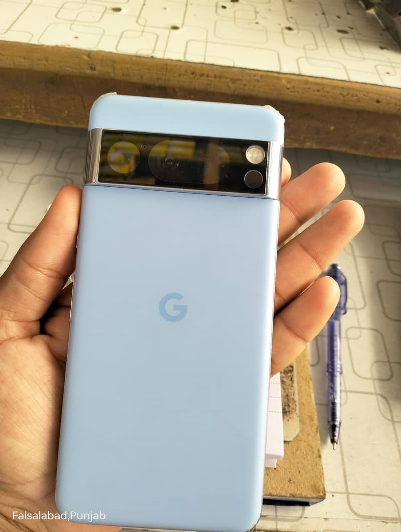 Google Pixel 8 Pro. 12/128 3