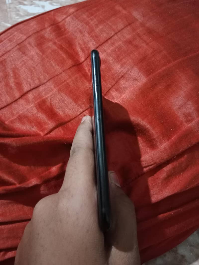 Apple iPhone 7 5